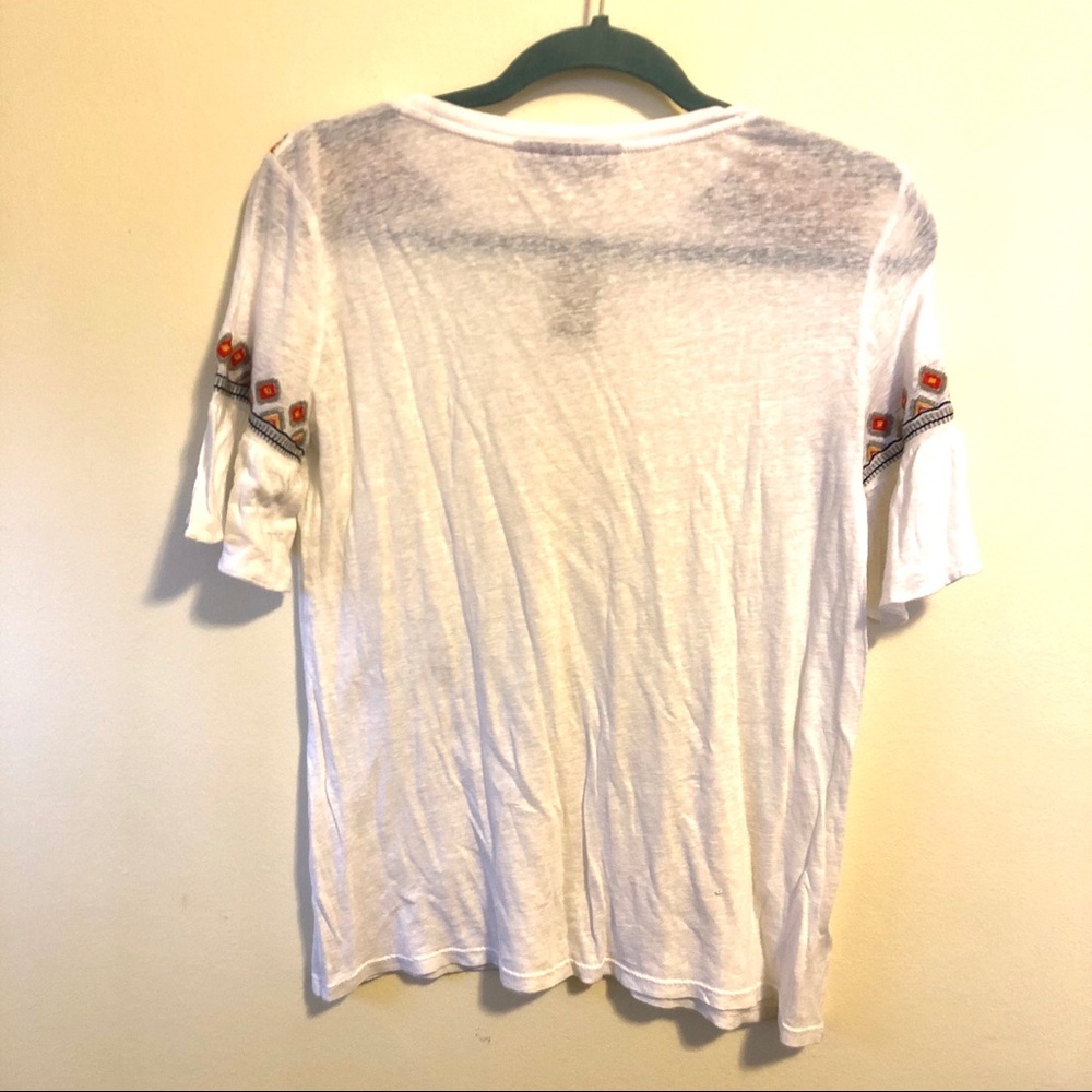 LOFT Aztec Embroidered Ruffle Sleeve Tee NWT - Picture 3 of 5
